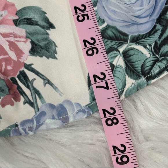 Torrid 1X | 14/16 Plus Size Babydoll Georgette Pintuck Long Sleeve Blouse Floral - Picture 10 of 15